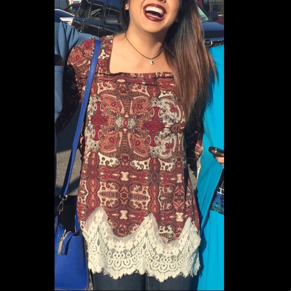 BUCKLE BLU PEPPER long belle sleeve lace shirt
